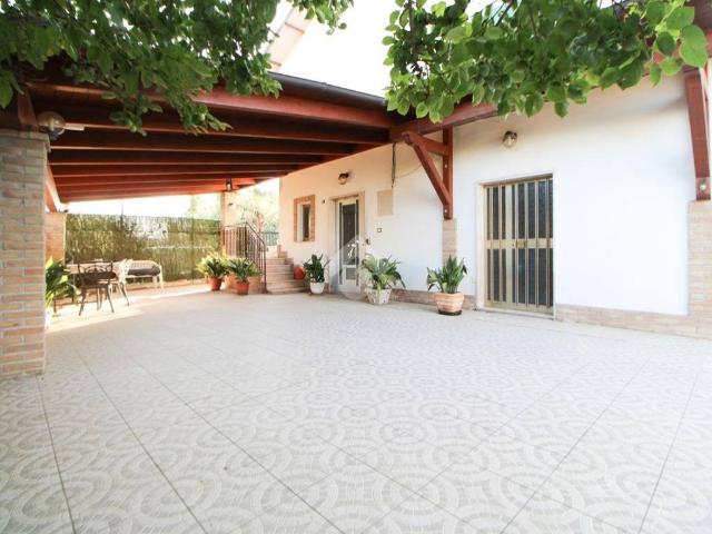 Villa Indipendente in vendita a Torrevecchia Teatina, Abruzzo