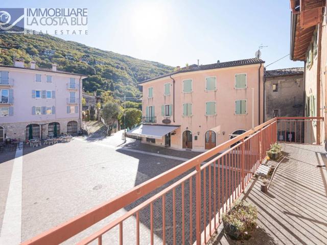 Villa Indipendente in vendita a Torri Del Benaco, Veneto