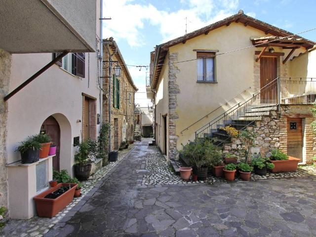 Villa Indipendente in vendita a Torri In Sabina, Lazio
