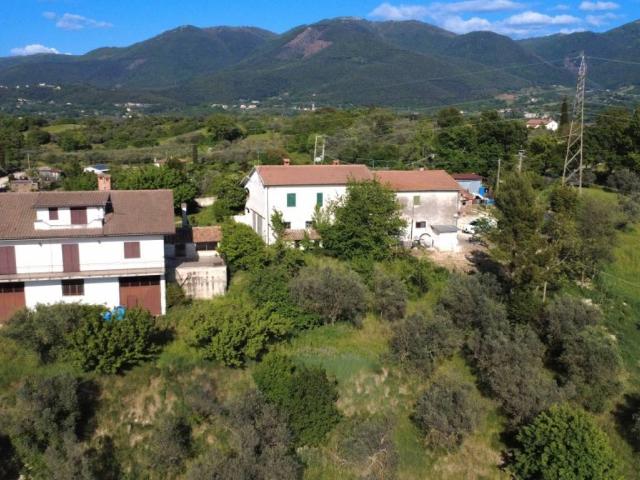 Villa Indipendente in vendita a Torri In Sabina, Lazio