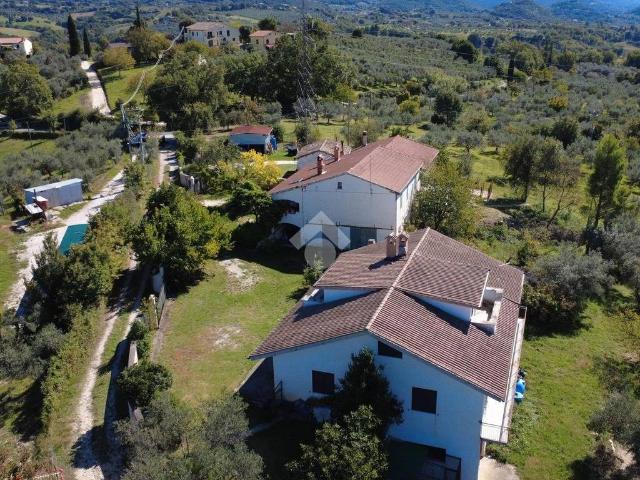 Villa Indipendente in vendita a Torri In Sabina, Lazio