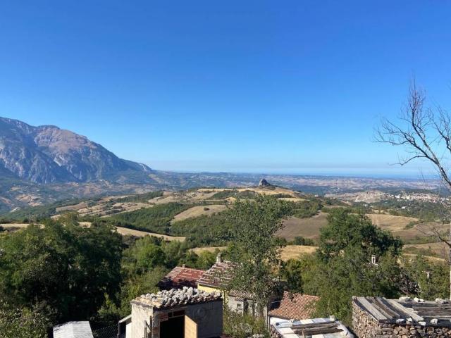 Villa Indipendente in vendita a Torricella Peligna, Chieti
