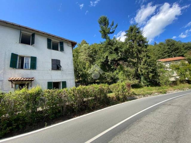 Villa Indipendente in vendita a Bargogni, Torriglia
