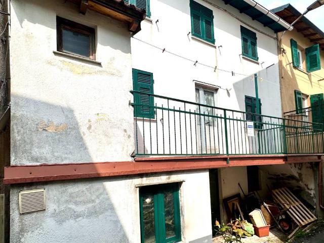 Villa Indipendente in vendita a Costa di Paglia, Torriglia