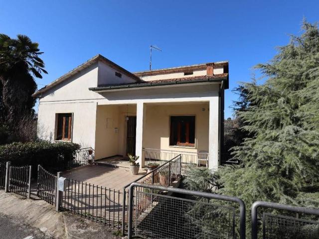 Villa Indipendente in vendita a Torrita, Toscana