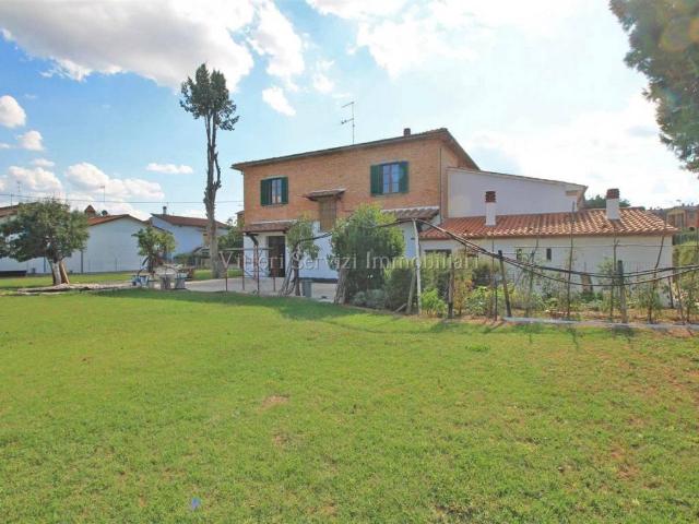 Villa Indipendente in vendita a Torrita, Toscana