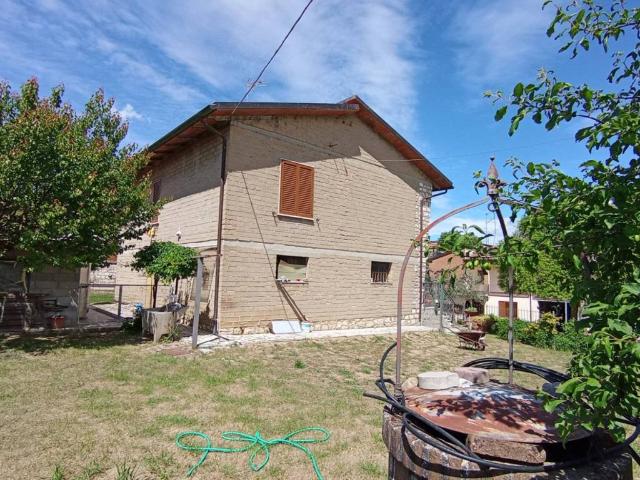 Villa Indipendente in vendita a Torrita, Toscana
