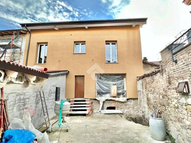 Villa Indipendente in vendita a Piemonte, Alessandria