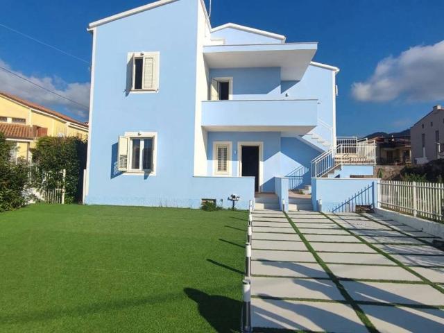 Villa Indipendente in vendita a Calabria, Cosenza