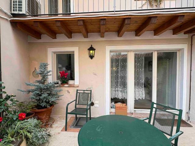 Villa Indipendente in vendita a Comunità Montana Parco Alto Garda bresciano, Toscolano Maderno