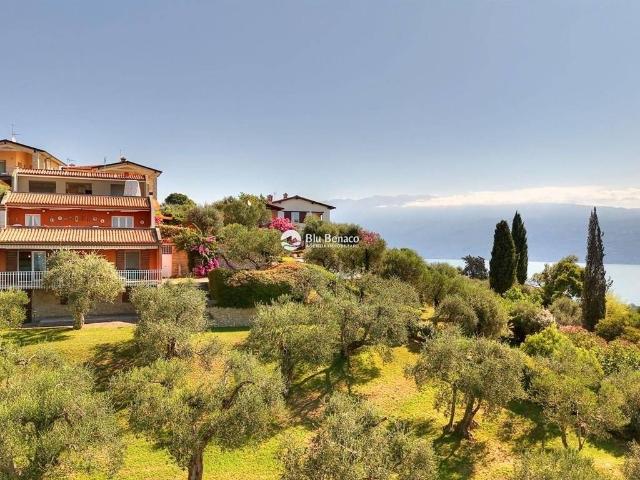 Villa Indipendente in vendita a Comunità Montana Parco Alto Garda bresciano, Toscolano Maderno