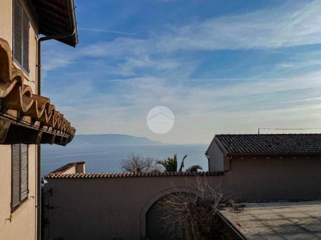 Villa Indipendente in vendita a Comunità Montana Parco Alto Garda bresciano, Toscolano Maderno