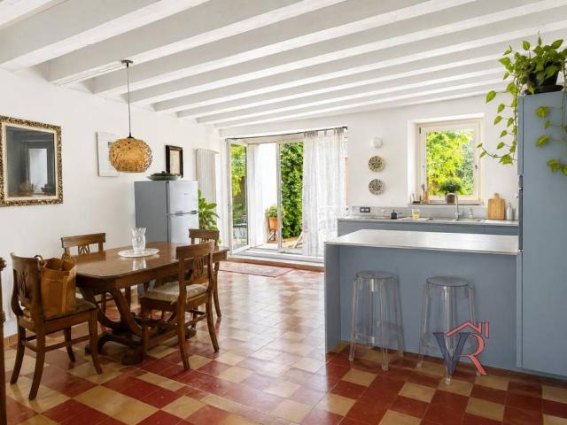 Villa Indipendente in vendita a Comunità Montana Parco Alto Garda bresciano, Toscolano Maderno