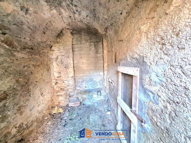 Villa Indipendente in vendita a Tovo San Giacomo, Liguria