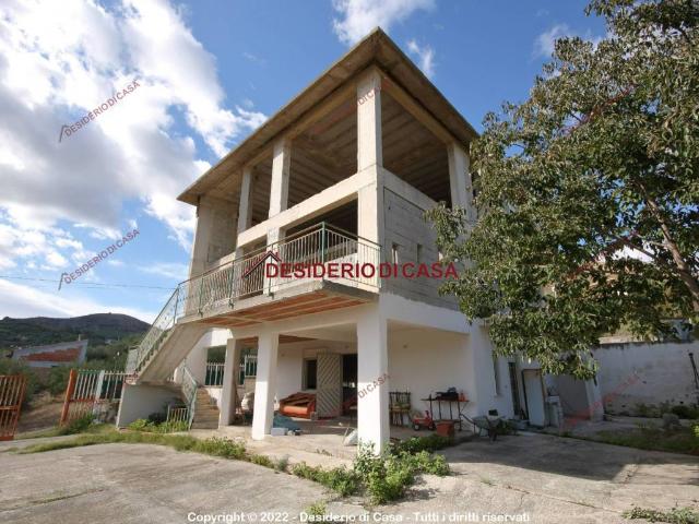 Villa Indipendente in vendita a San Nicola l'Arena, Trabia