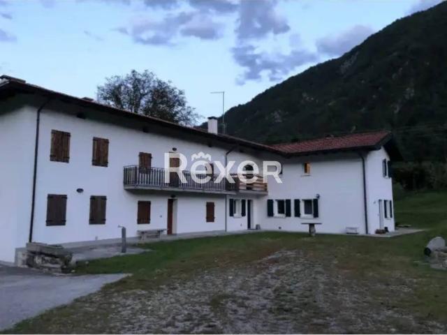 Villa Indipendente in vendita a Tridis, Tramonti di Sotto / Tramonç Disot - Vildisot