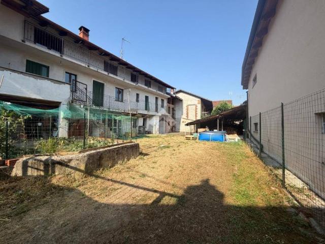 Villa Indipendente in vendita a San Bernardino, Piemonte