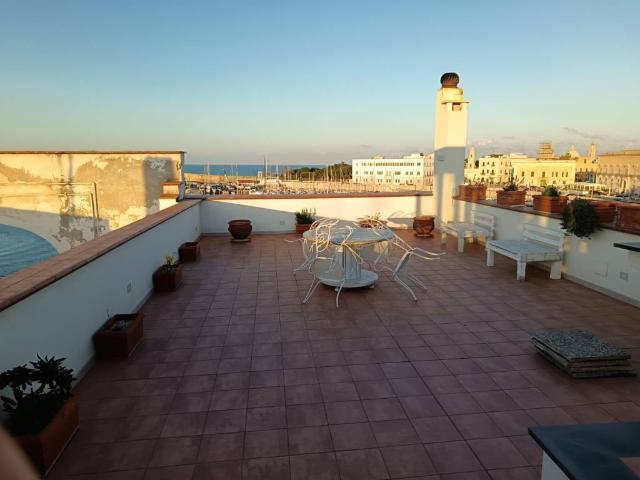 Villa Indipendente in vendita a Trani, Barletta-Andria-Trani