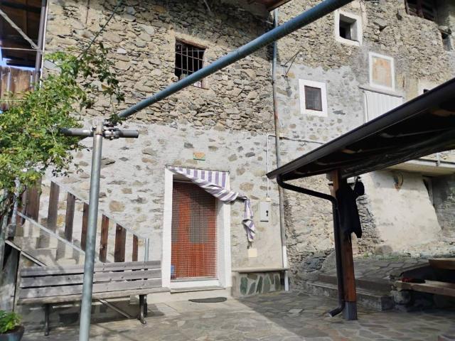 Villa Indipendente in vendita a Traona, Lombardia
