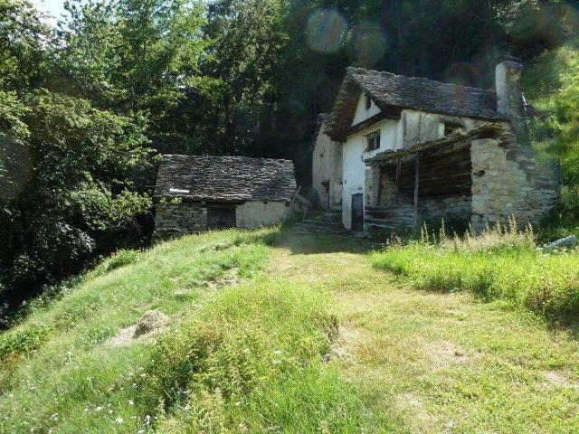 Villa Indipendente in vendita a Piemonte, Verbano-cusio-ossola