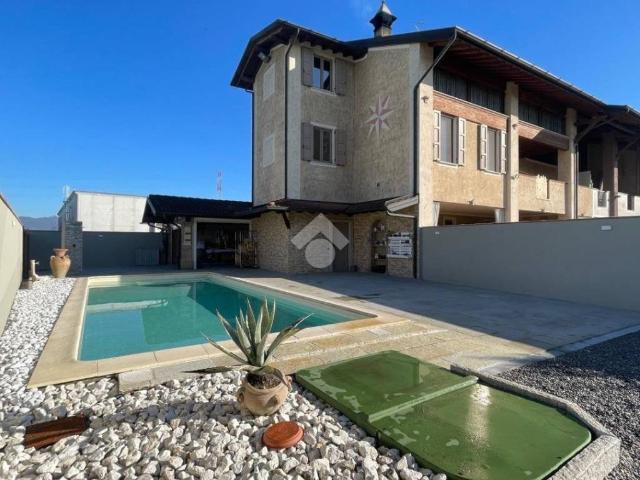 Villa Indipendente in vendita a Travagliato, Lombardia