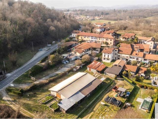 Villa Indipendente in vendita a Travedona Monate, Lombardia