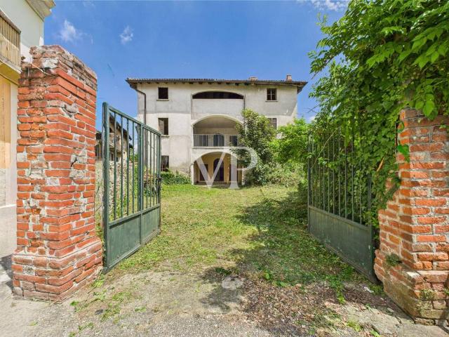 Villa Indipendente in vendita a Travedona Monate, Lombardia