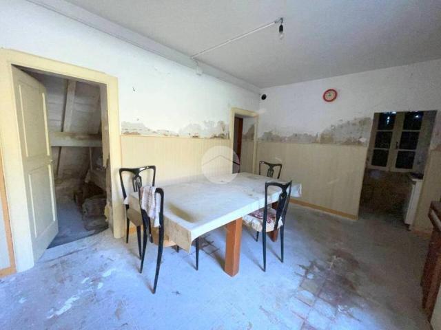 Villa Indipendente in vendita a Traversetolo, Reggio Emilia