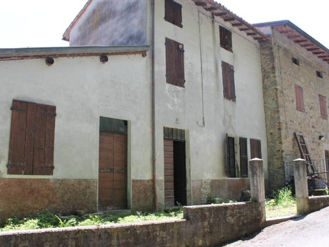 Villa Indipendente in vendita a Traversetolo, Reggio Emilia