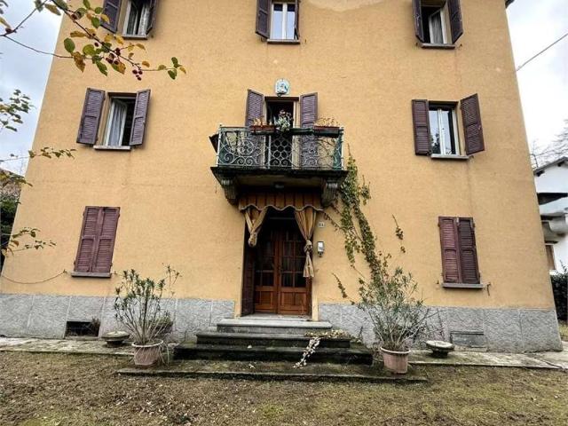 Villa Indipendente in vendita a Traversetolo, Reggio Emilia