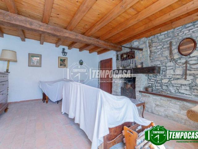 Villa Indipendente in vendita a Travo, Reggio Emilia