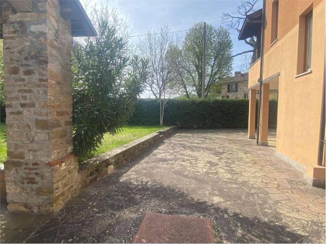 Villa Indipendente in vendita a Travo, Reggio Emilia