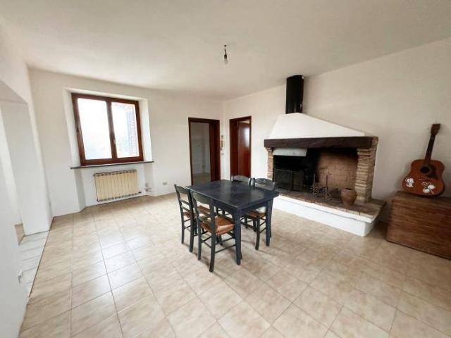 Villa Indipendente in vendita a Trecastelli, Marche