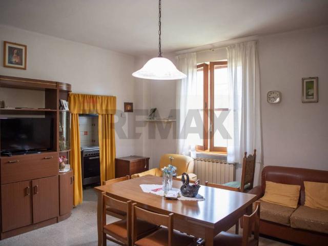 Villa Indipendente in vendita a Trecastelli, Marche