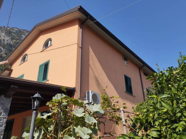 Villa Indipendente in vendita a Trecchina, Basilicata