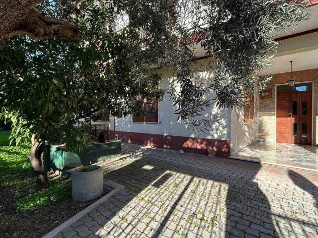 Villa Indipendente in vendita a Treglio, Abruzzo