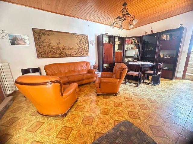 Villa Indipendente in vendita a Treglio, Abruzzo