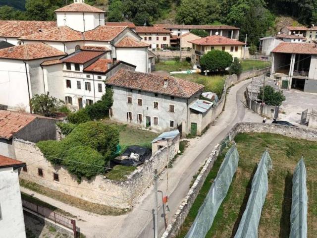 Villa Indipendente in vendita a Tregnago, Veneto