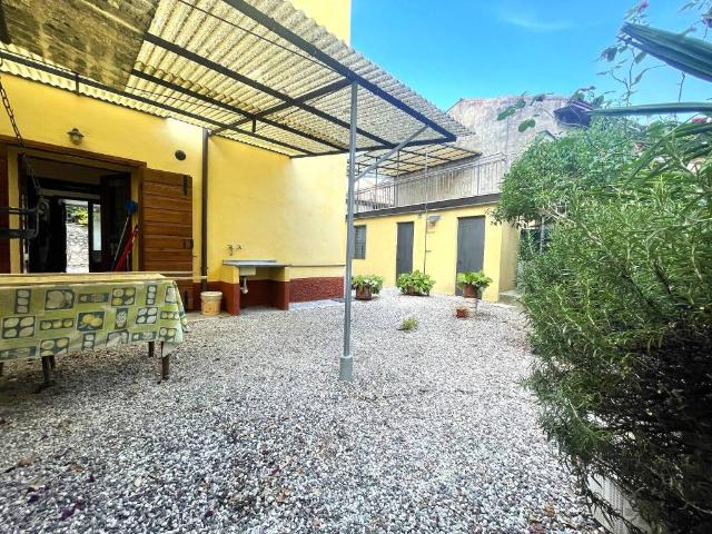 Villa Indipendente in vendita a Tregnago, Verona