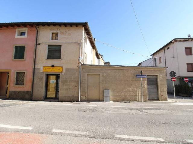 Villa Indipendente in vendita a Tregnago, Veneto