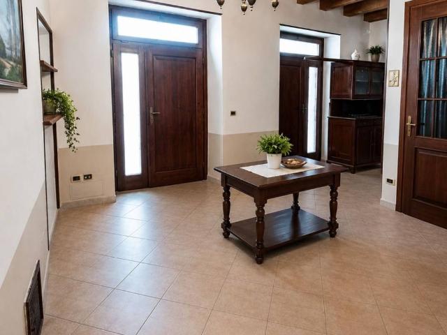 Villa Indipendente in vendita a Tregnago, Verona