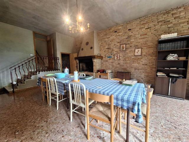 Villa Indipendente in vendita a Marche, Macerata