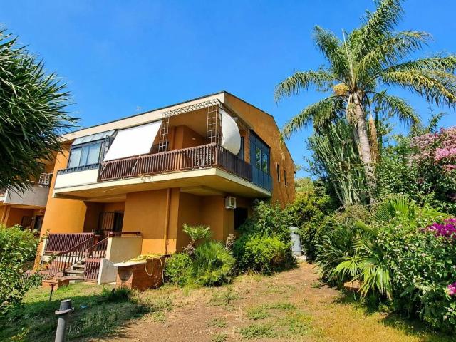 Villa Indipendente in vendita a Canalicchio, Tremestieri Etneo