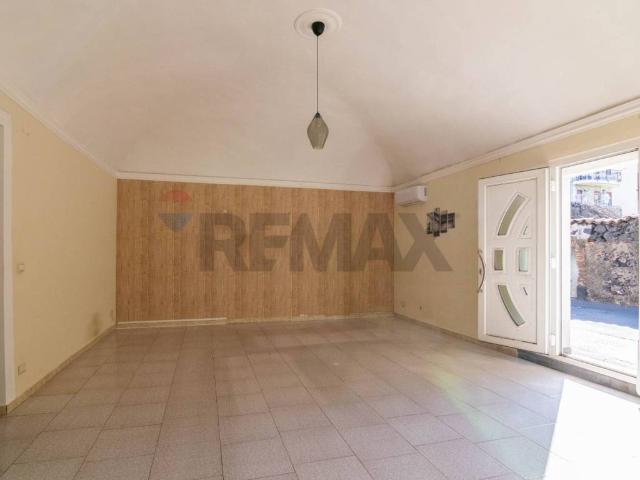 Villa Indipendente in vendita a Tremestieri Etneo, Sicilia