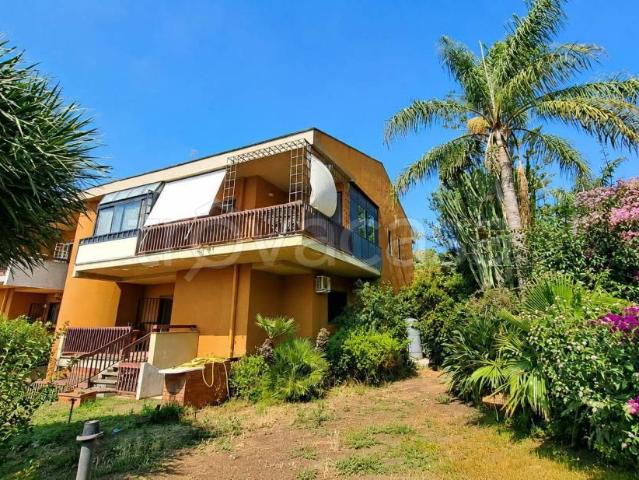 Villa Indipendente in vendita a Canalicchio, Tremestieri Etneo