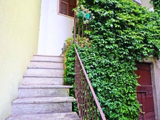 Villa Indipendente in vendita a Bolvedro, Tremezzina