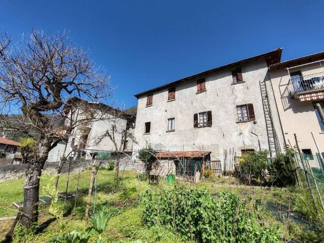 Villa Indipendente in vendita a Tremezzina, Lombardia
