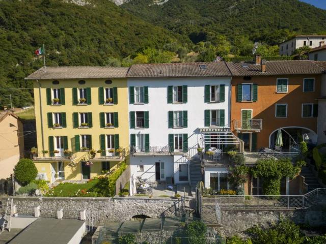 Villa Indipendente in vendita a Tremezzina, Lombardia
