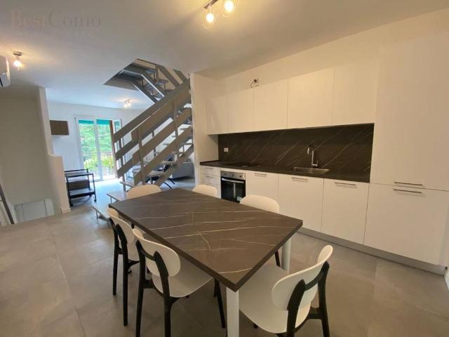 Villa Indipendente in vendita a Rogaro, Tremezzina