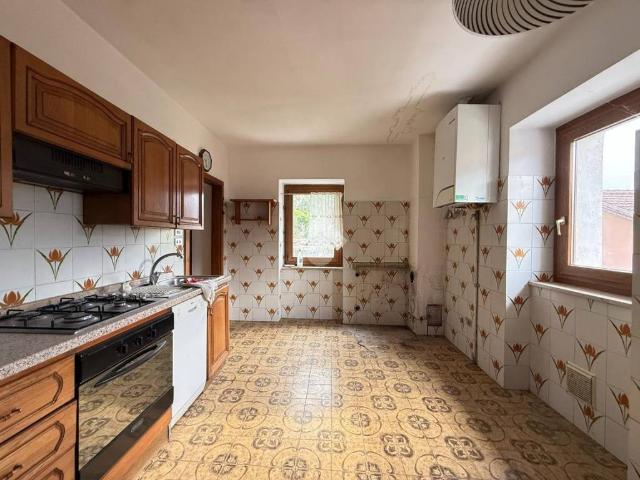 Villa Indipendente in vendita a Territorio Val d'Adige, Trento